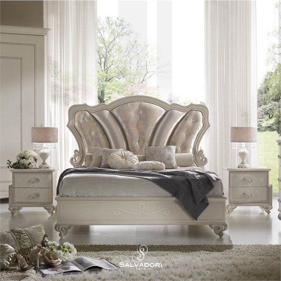 L06/B Letto imbottito con pediera
